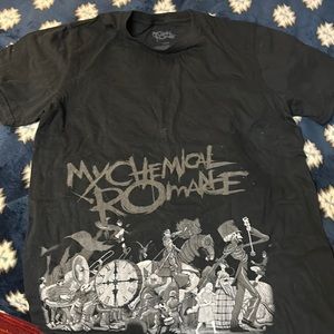 Barley worn, great condition, can say it’s made for size medium.